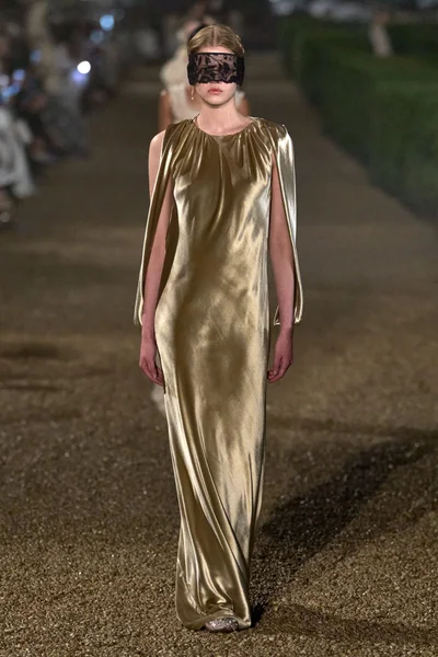 Look 68